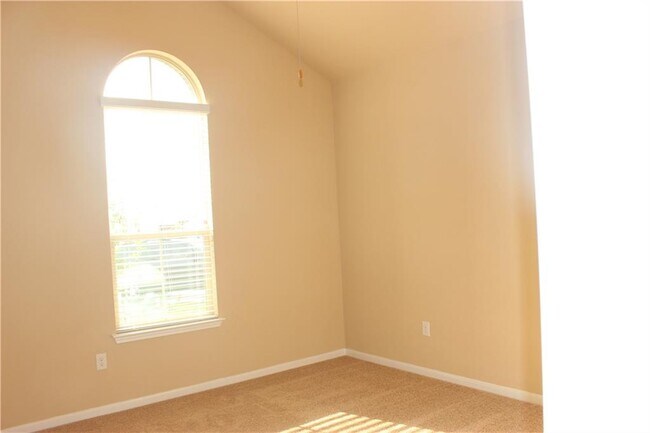 Building Photo - 1024 Palo Duro Loop