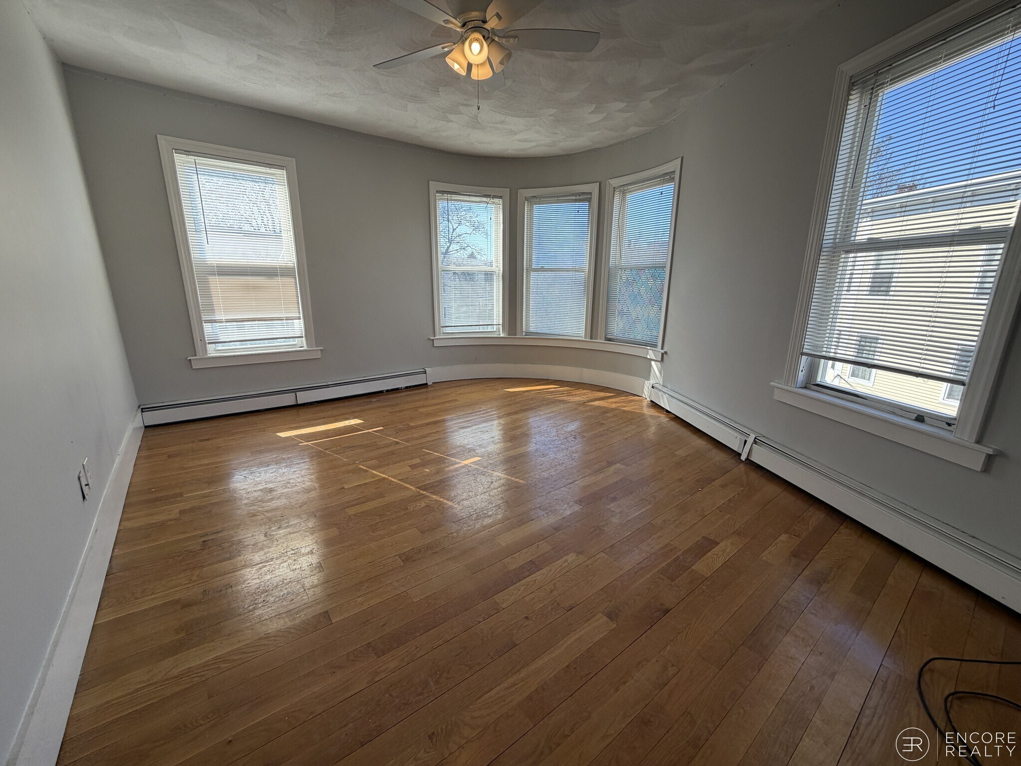 Building Photo - 33 Portsmouth St