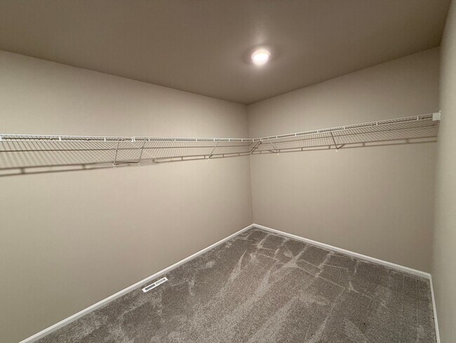 Building Photo - Spacious, modern 5-bed, 2.75-bath in sought-after Daisy Crossing Community in Sultan