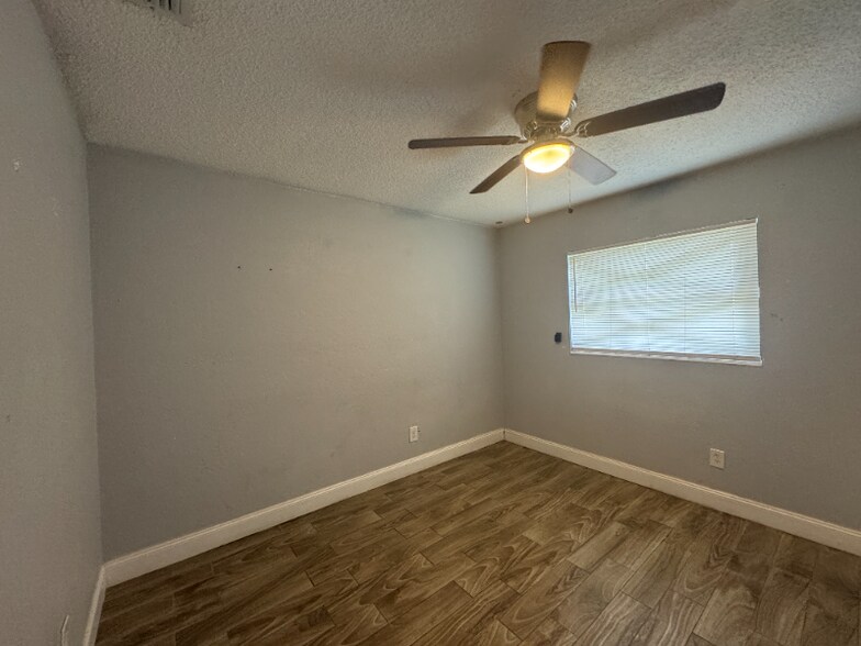 Building Photo - 4274 Tatum St