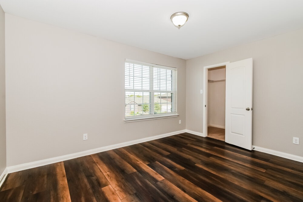 Building Photo - 136 Ryan St