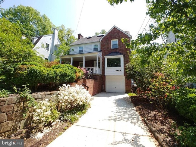 Building Photo - 4130 Leland St