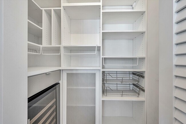 Building Photo - 219 Brannan St