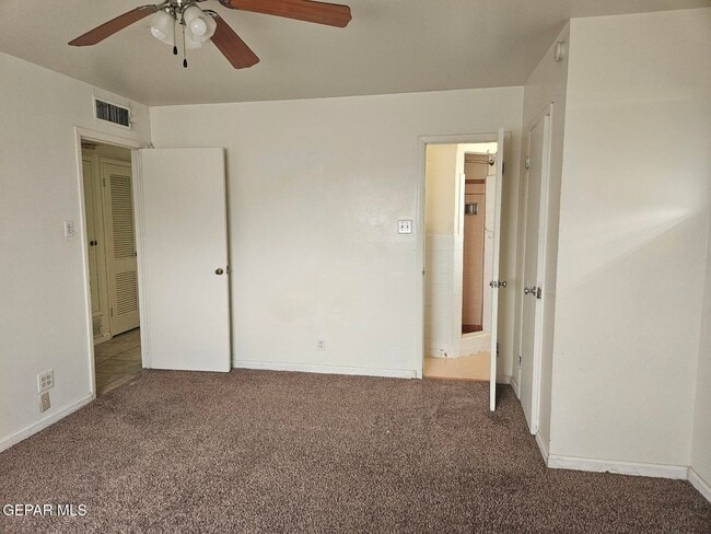 Building Photo - 3411 Garnet Dr