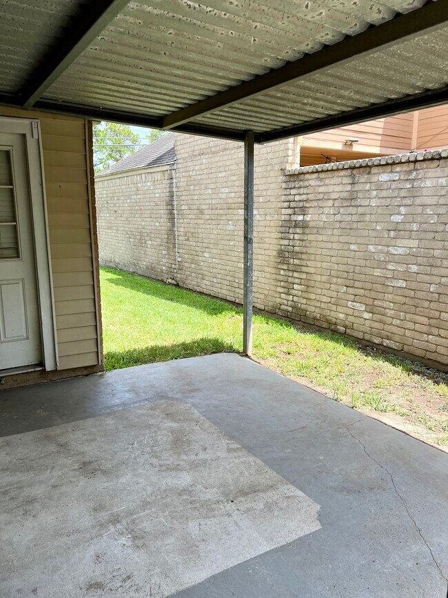 Building Photo - 3702 Echo Grove Ln