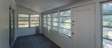 Building Photo - 835 Cathcart Terrace
