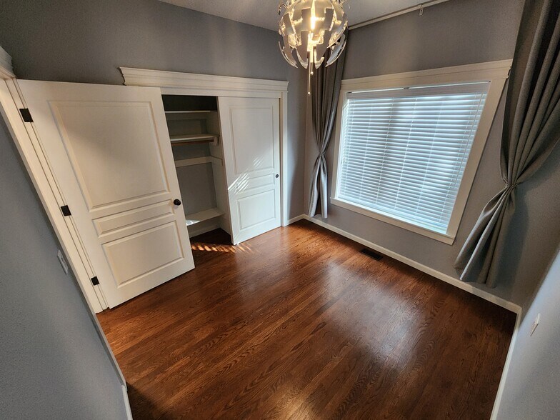 Building Photo - 14164 SE Bush St