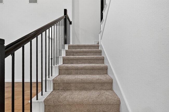 Building Photo - 10934 White Mist Dr