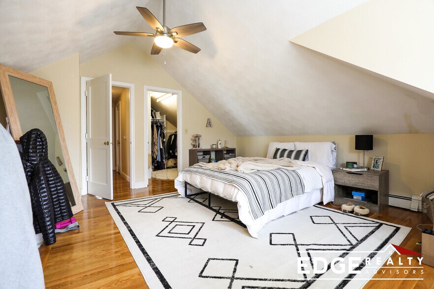 Building Photo - 9 Glenley Ter