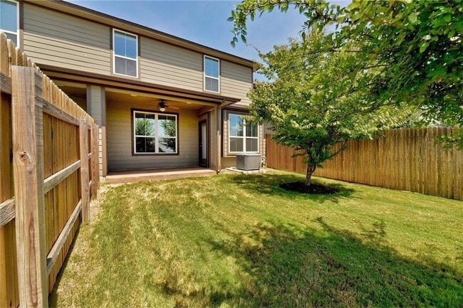 Building Photo - 13400 Briarwick Dr