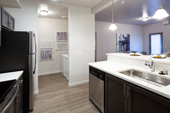 Building Photo - Park Villas