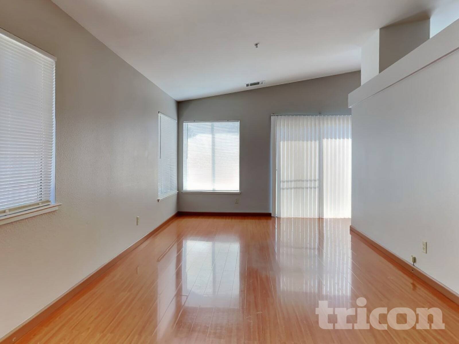 Building Photo - 213 Jana Way