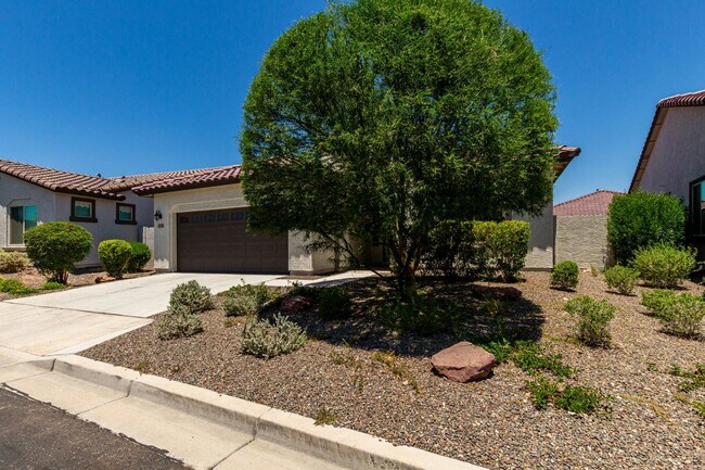 Building Photo - 20396 W Brittlewood Ave