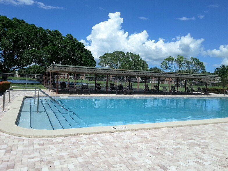 Building Photo - 7108 NW 66th St