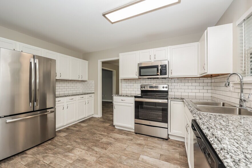 Building Photo - 1411 Weston Ln