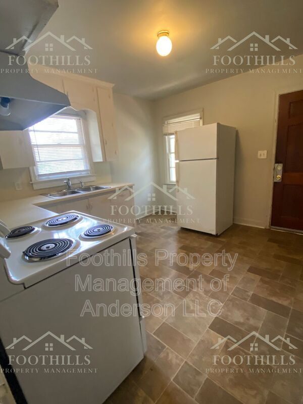 Building Photo - 326 W Fredericks St