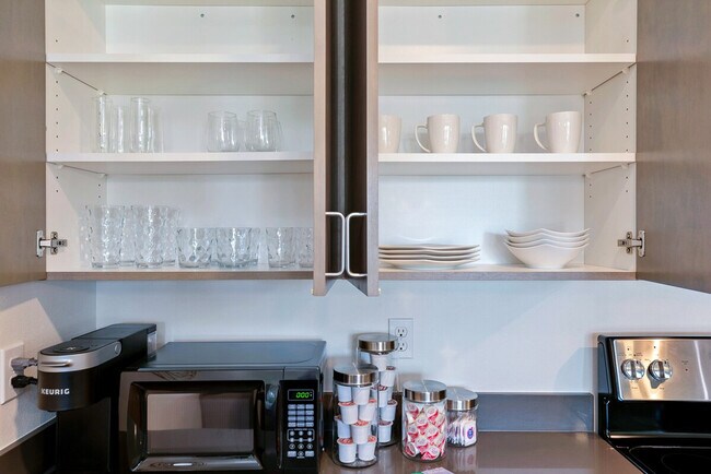 Building Photo - 1801 S McClellan St