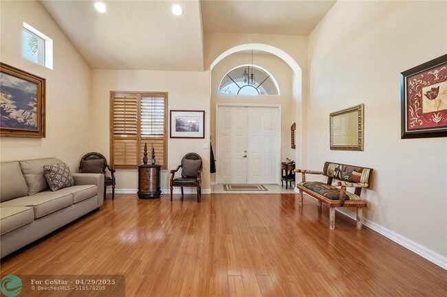 Building Photo - 12319 NW 77th Manor