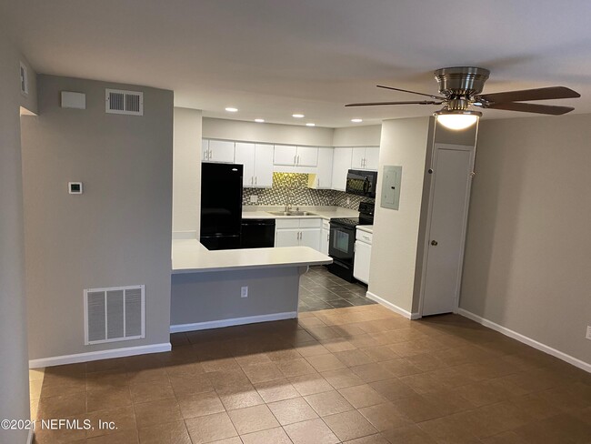 Building Photo - 791 Assisi Ln