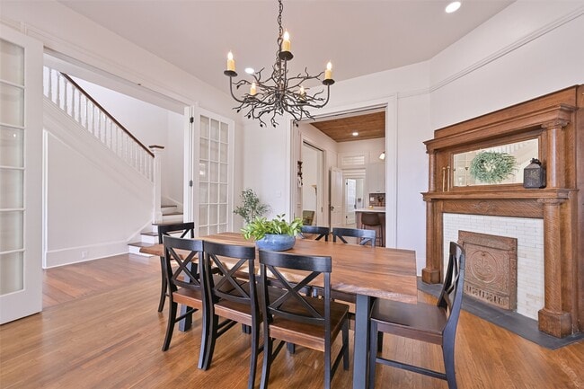 Building Photo - 1808 Avenue K