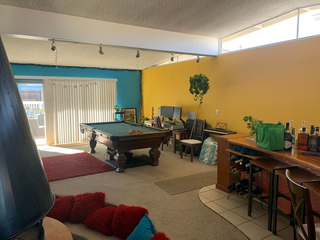 Building Photo - 1111 Cypress Ave