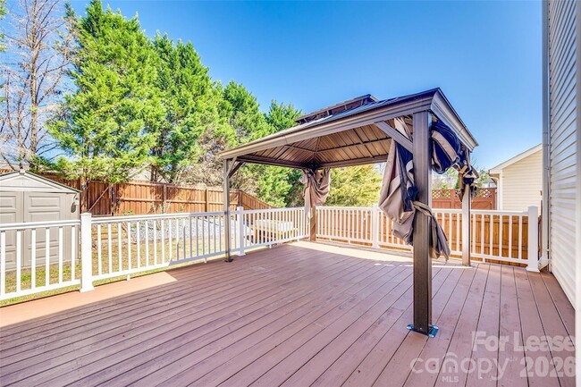 Building Photo - 3725 Planters Watch Dr