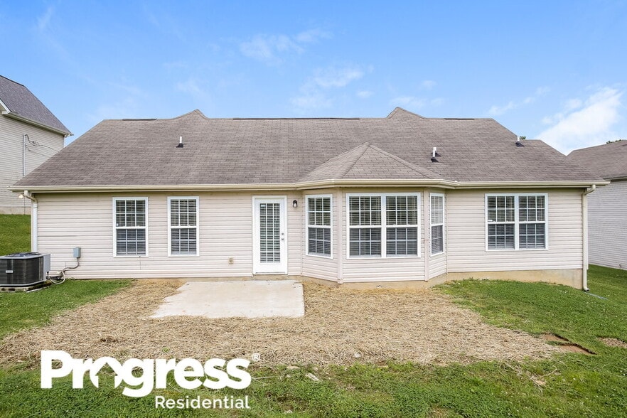 Building Photo - 106 Lyndhurst Dr