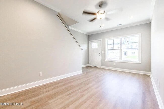 Building Photo - 53 Crew Ct