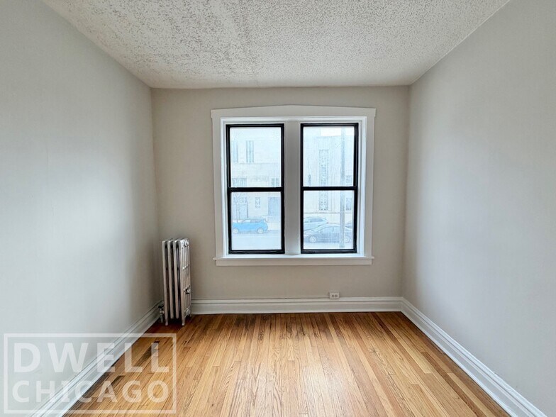 Building Photo - 1510 N Kedzie Ave