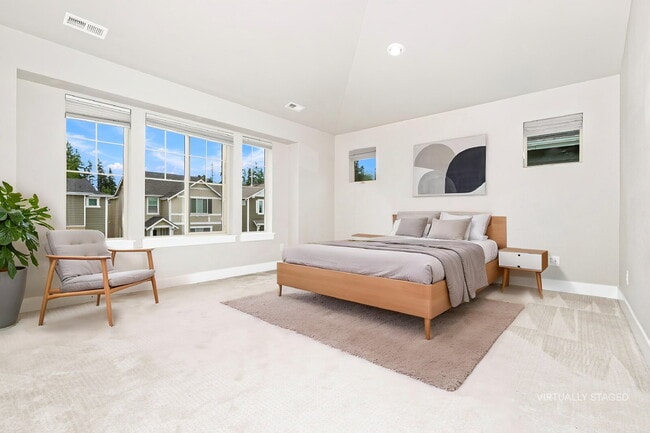 Building Photo - Spacious 4-Bedroom Townhome in Lake Stickney – Lynnwood- Available NOW for RENT