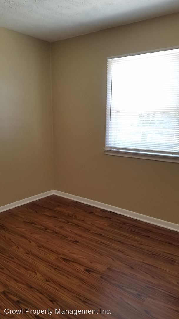 Building Photo - 2436 3rd Ave