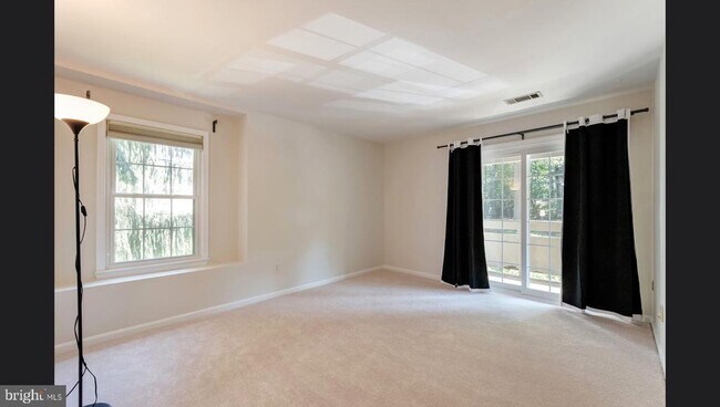 Building Photo - 11709 Karbon Hill Ct