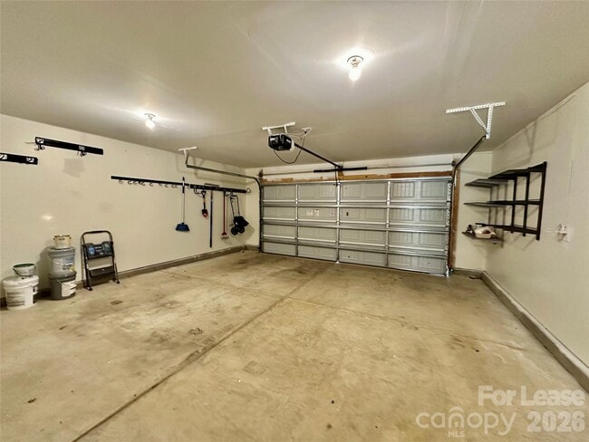 Building Photo - 1339 Mifflin Ln