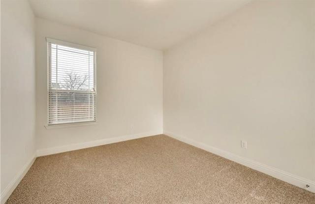 Building Photo - 1231 Wiltshire Dr