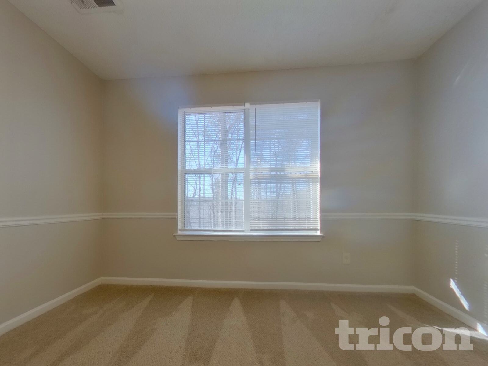 Building Photo - 4600 White Rd