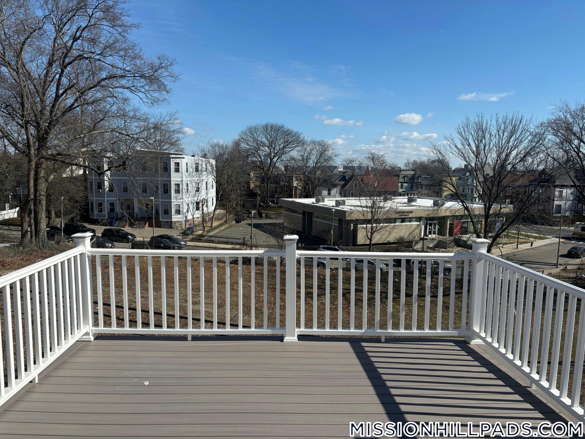 Building Photo - 53 Georgia St