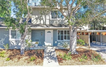 Building Photo - Charming Updated Townhome in West San Ramo...