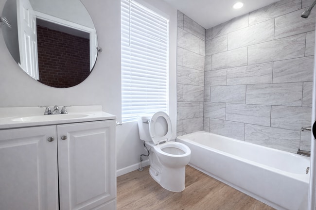 Building Photo - Beautiful Three-Bedroom Home In Baltimore