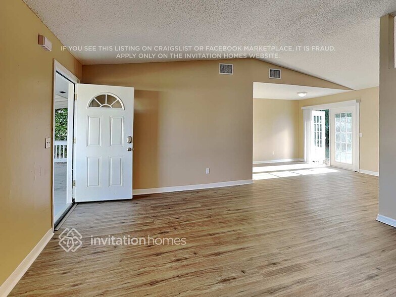 Building Photo - 7509 N St Peter Ave