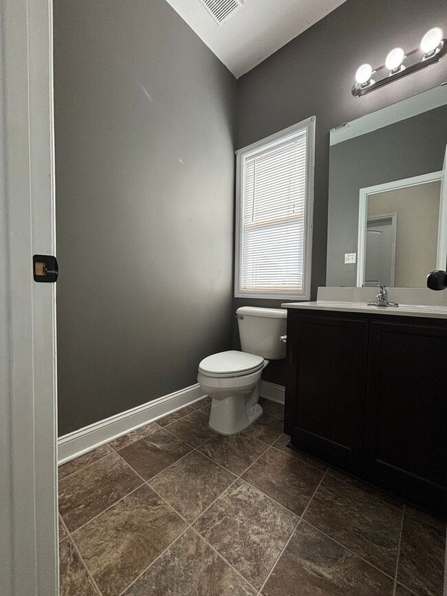 Building Photo - Sensational on Sundown