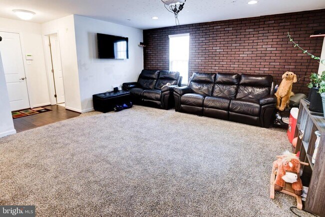 Building Photo - 14301 Ridge View Ln