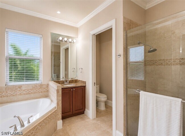 Building Photo - 2915 Coco Lakes Dr