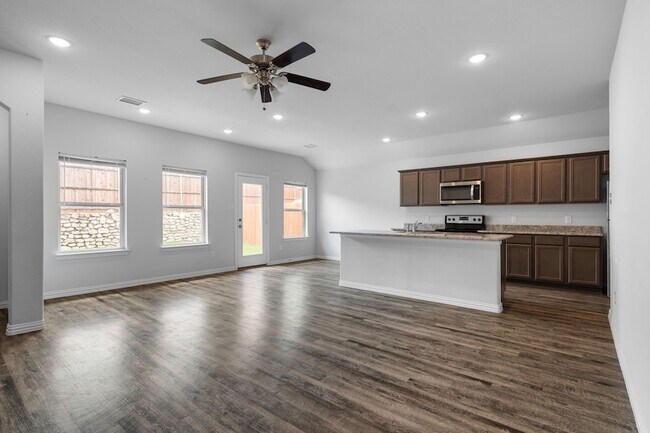 Building Photo - 109 Columbia St