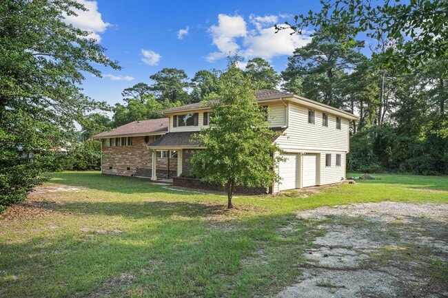Building Photo - 607 Longleaf Ave