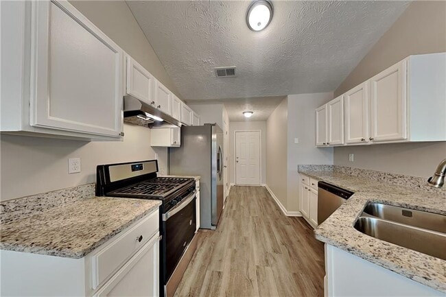 Building Photo - 3349 Sentinel Cir