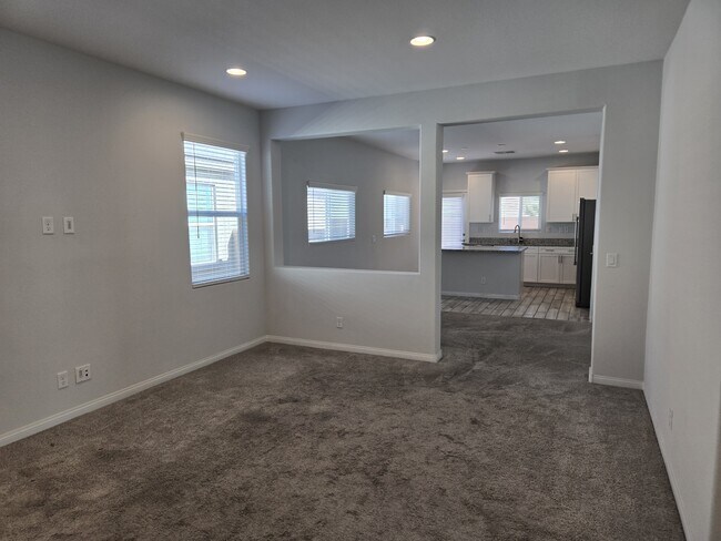 Building Photo - 5846 Steinbeck Vly St