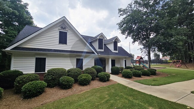 Building Photo - 45 Fallow Ln