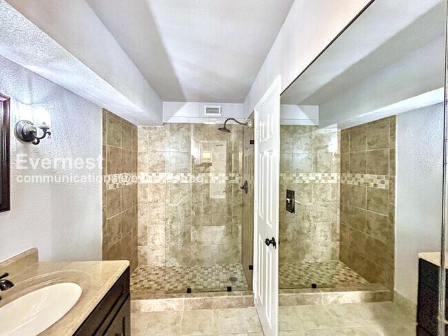 Building Photo - 5565 Preston Oaks Rd