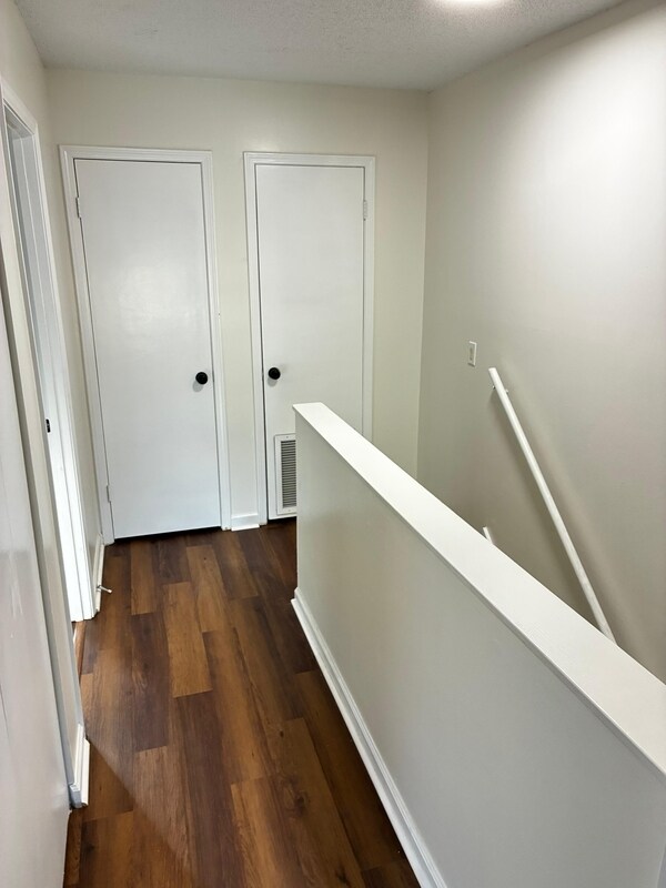 Building Photo - 1222 Westdale Dr