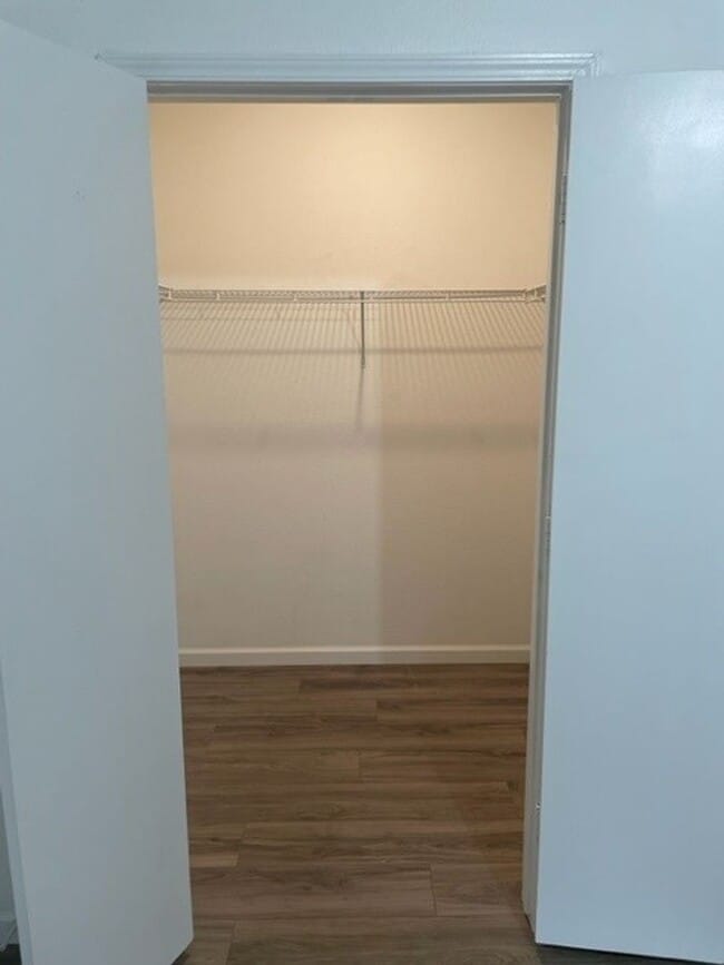 Building Photo - 2 Bedroom 2 Bath Condo W Sunset